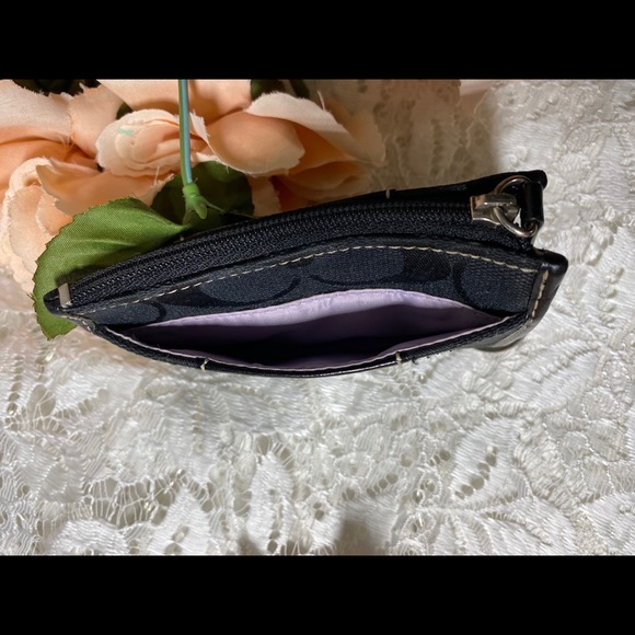 🌸 Coach black Keychain Wallet - Picture 3 of 4